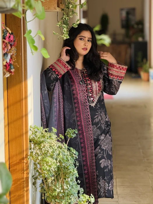 রেডি থ্রী পিছ Code-008