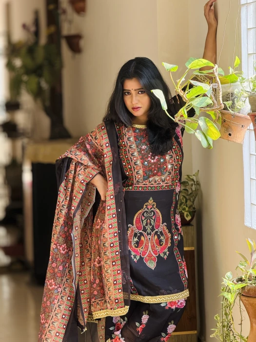 রেডি থ্রী পিছ Code-007